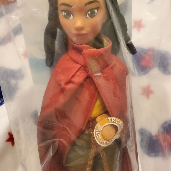 Raya 14-Inch Interactive Plush with Removable Cape **NWT** - Picture 5 of 5